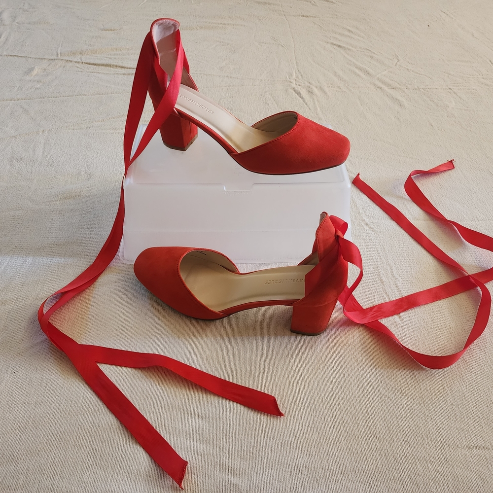 Chic Red Women's Heels with Ribbon Detail